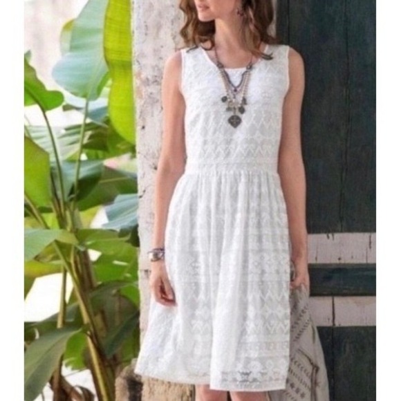 Sundance Dresses & Skirts - Sundance White Lace Sleeveless Fit Flare Dress Scoop Neck 6
